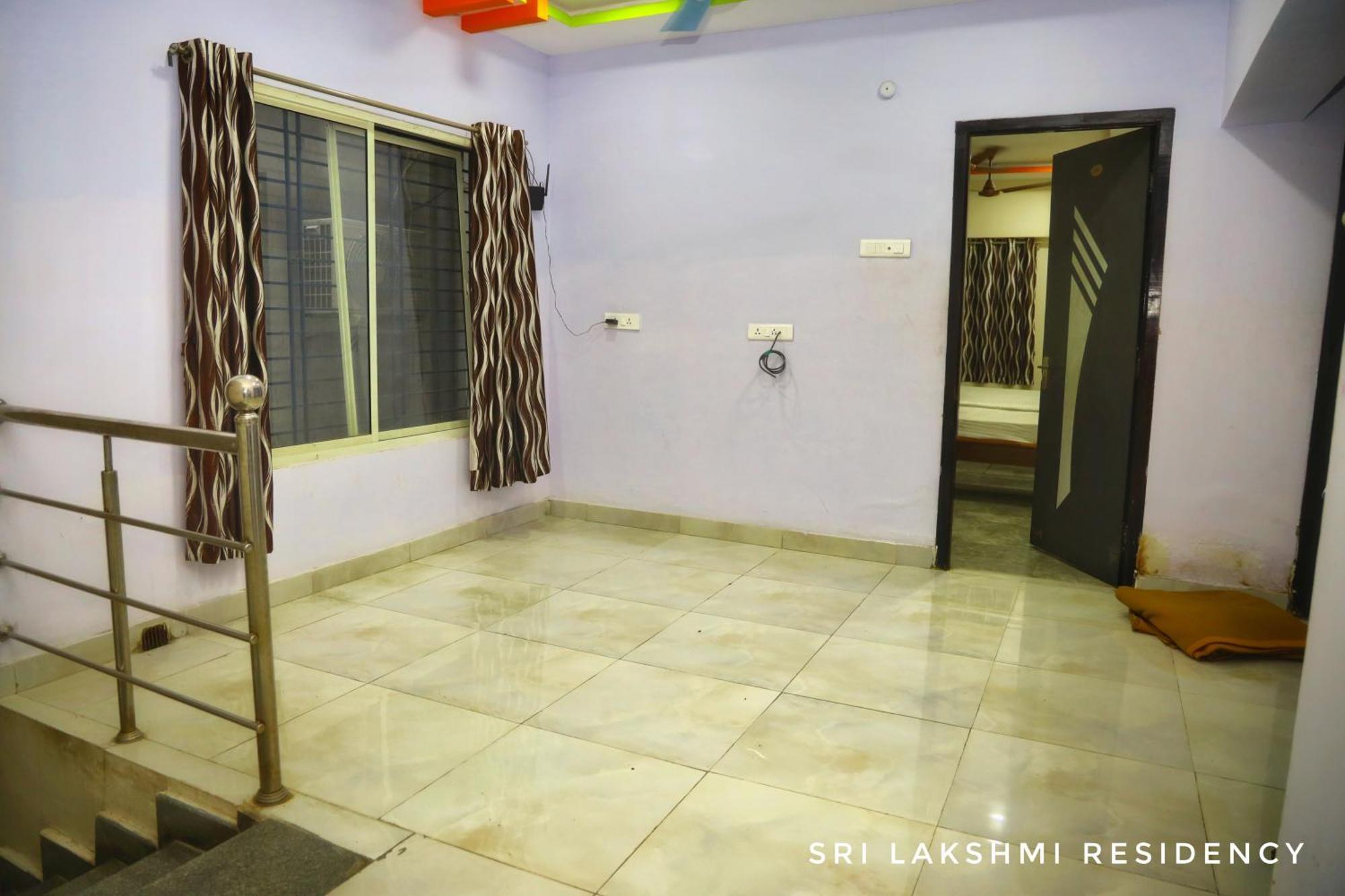 Sri Lakshmi Residency Hotel Tirupati Exterior foto