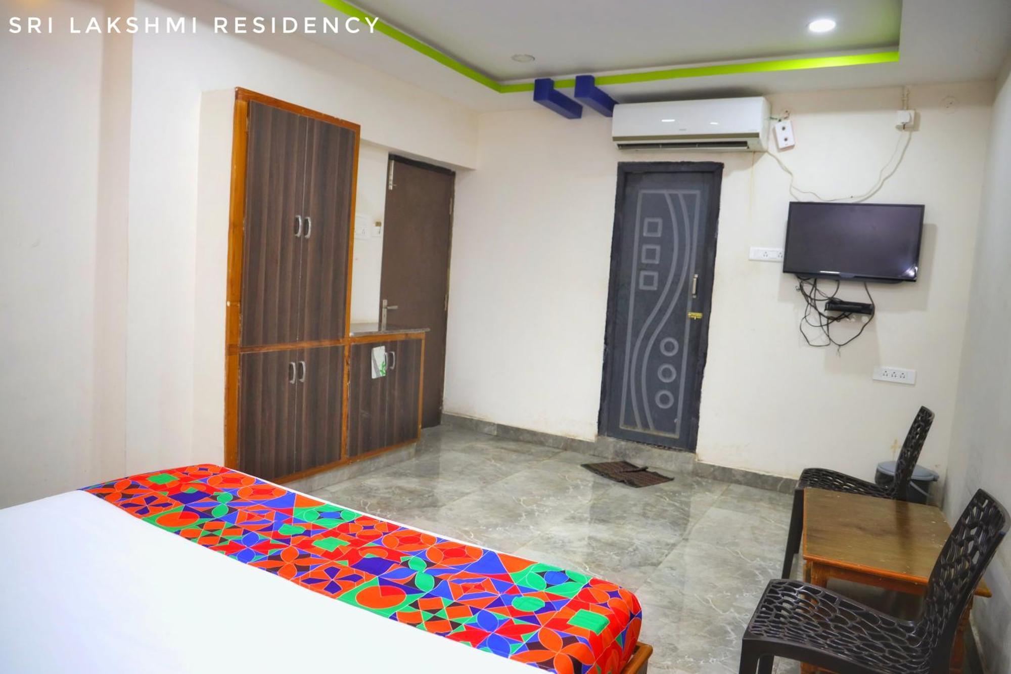 Sri Lakshmi Residency Hotel Tirupati Exterior foto